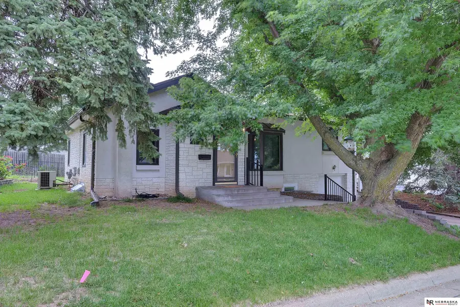 1505 N 61st Street, Omaha, NE 68104 - #3
