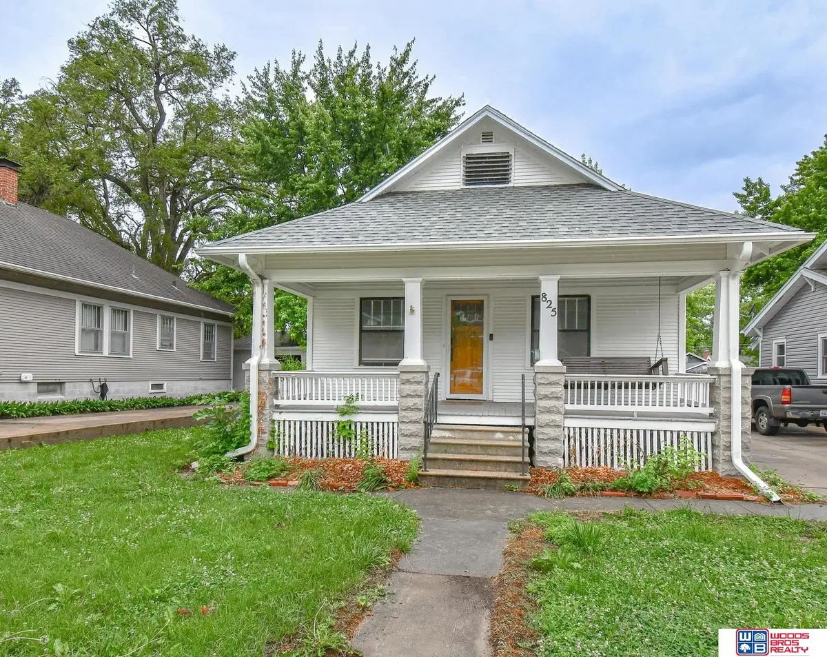 825 S 34th Street, Lincoln, NE 68510 - #1