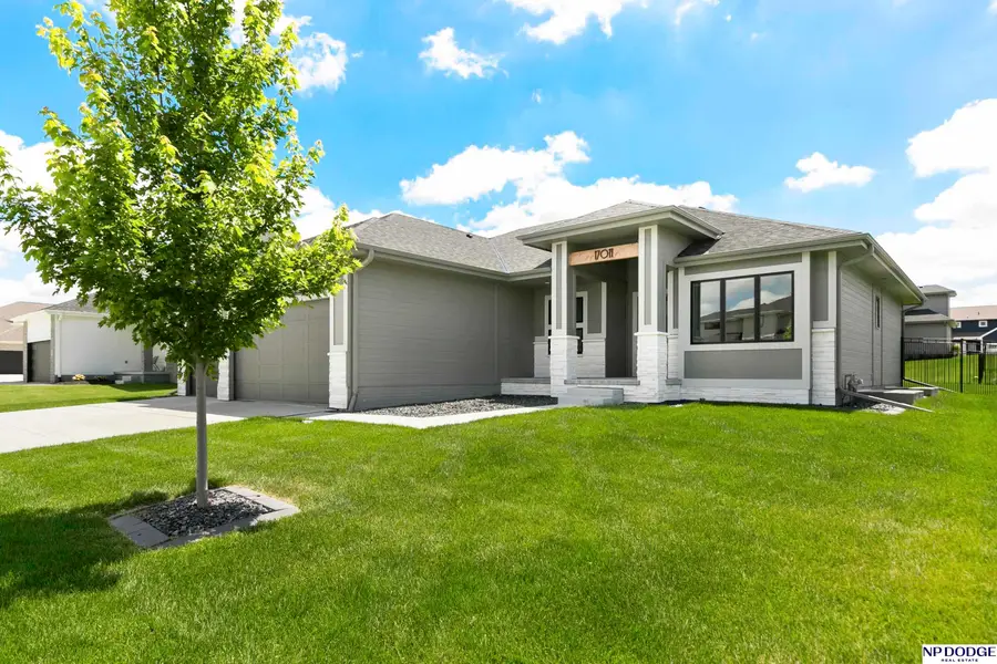17011 Sarah Street, Bennington, NE 68007 - #2