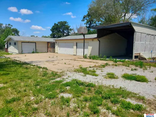 16812 18th Street, Plattsmouth, NE 68048-0000