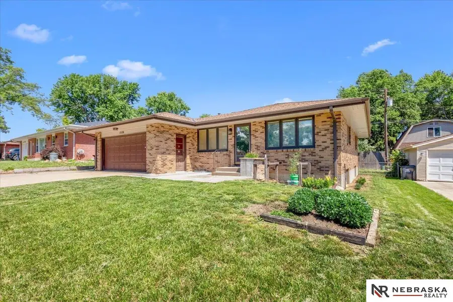 1520 Fairfield Street, Lincoln, NE 68521 - #3