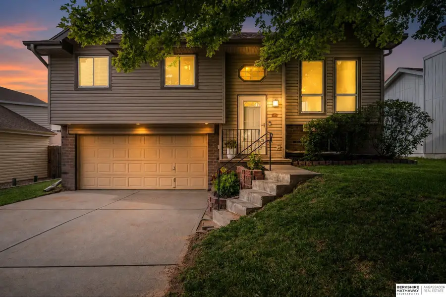 8140 Potter Street, Omaha, NE 68122 - #2