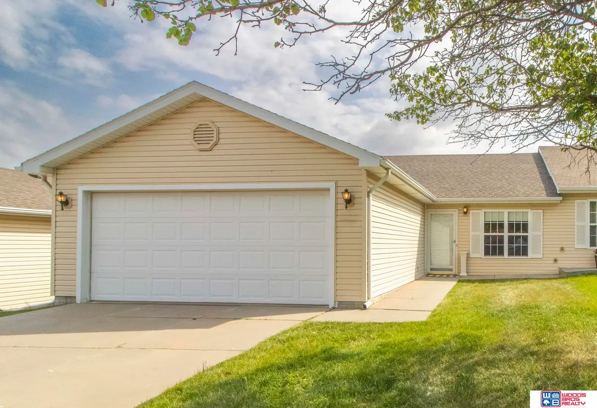 5540 Enterprise Drive, Lincoln, NE 68521 - #1