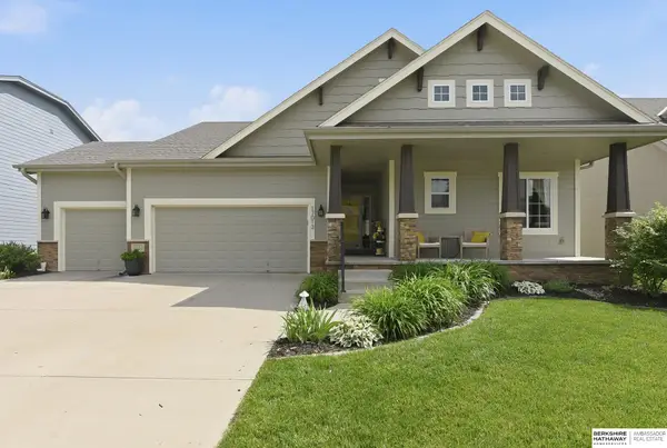 17013 Greenfield Street, Omaha, NE 68136