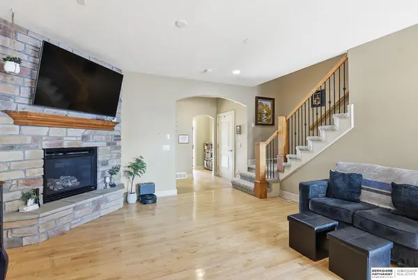 5140 Dodge Street, Omaha, NE 68132