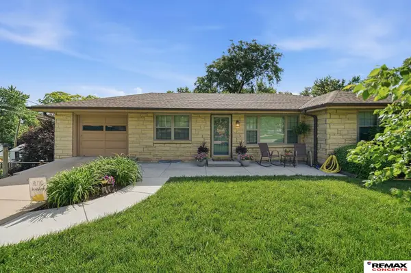 3228 S 42nd Street, Lincoln, NE 68506