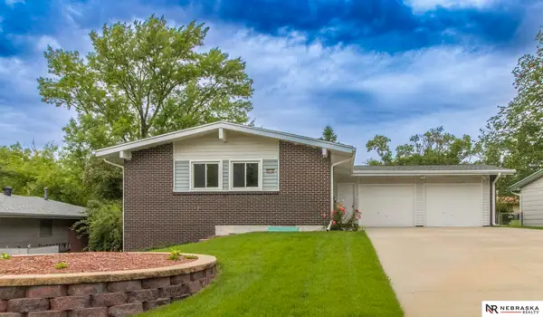 9630 Maple Drive, Omaha, NE 68134