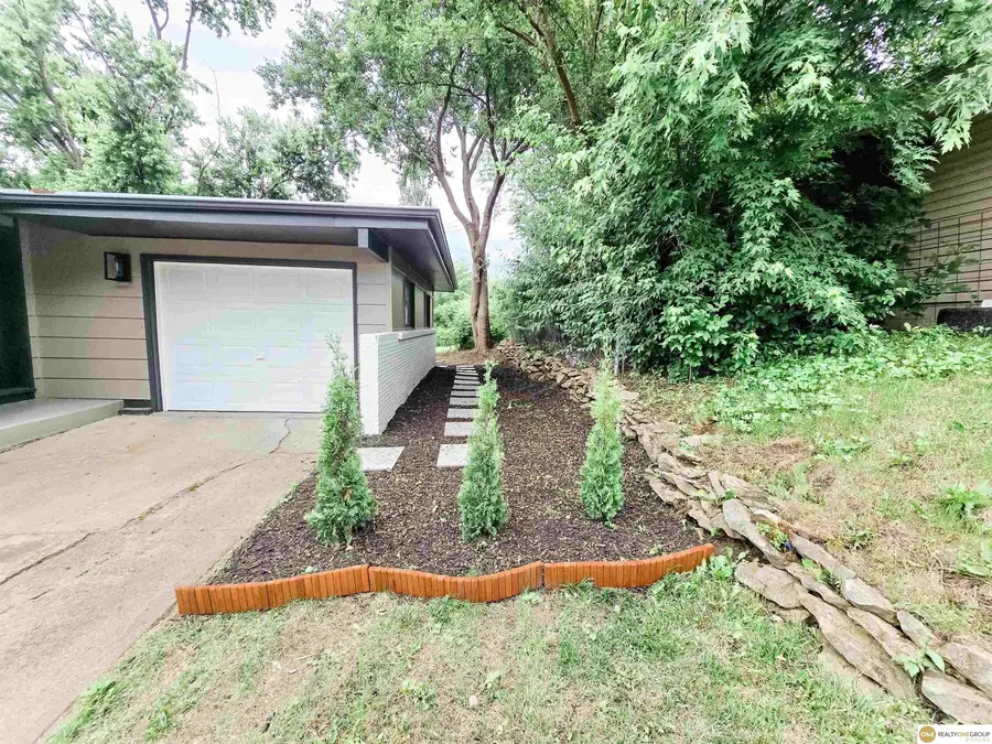 4613 N 83rd Street, Omaha, NE 68134 - #3