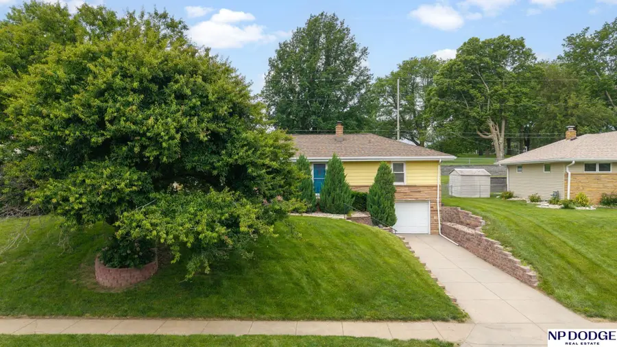 2812 S 76th Avenue, Omaha, NE 68124 - #2
