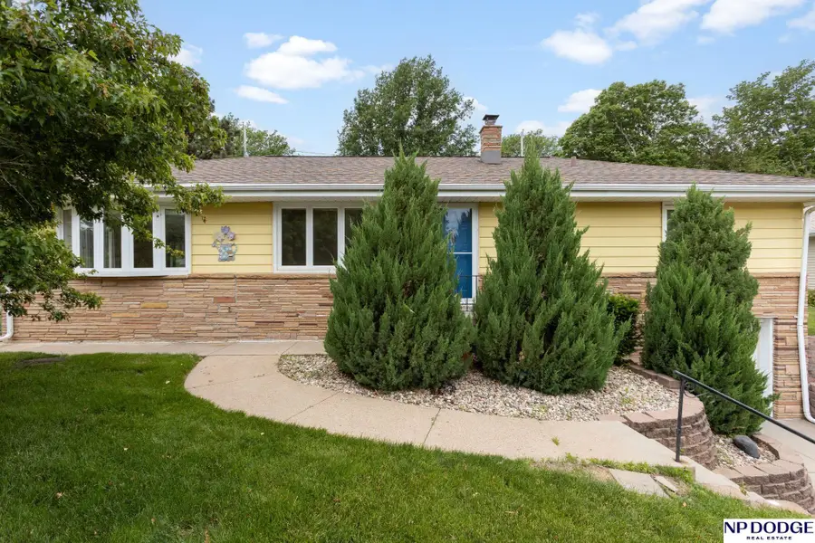 2812 S 76th Avenue, Omaha, NE 68124 - #3