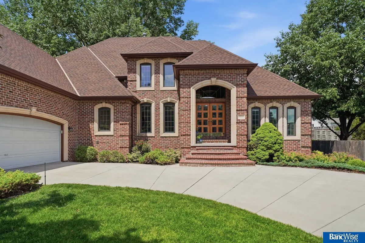 5925 Dobsons Court, Lincoln, NE 68516 - #1