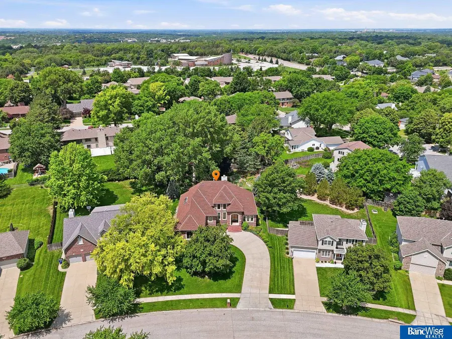 5925 Dobsons Court, Lincoln, NE 68516 - #2