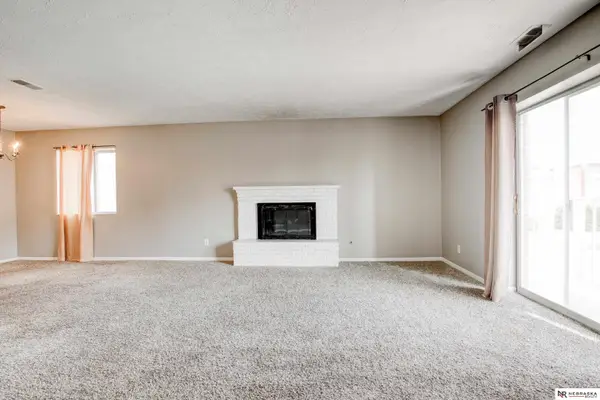 500 S 37th Street #0207, Omaha, NE 68105