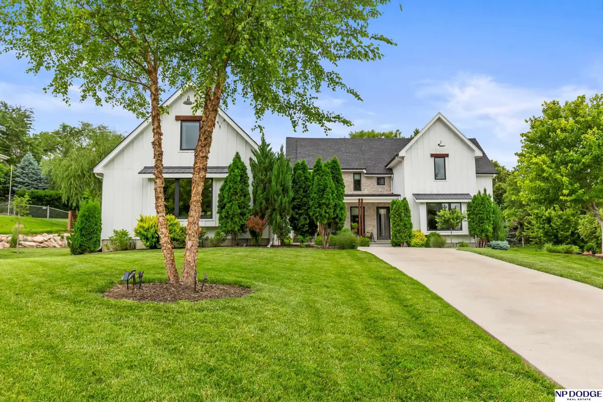 9354 Douglas Street, Omaha, NE 68114 - #1