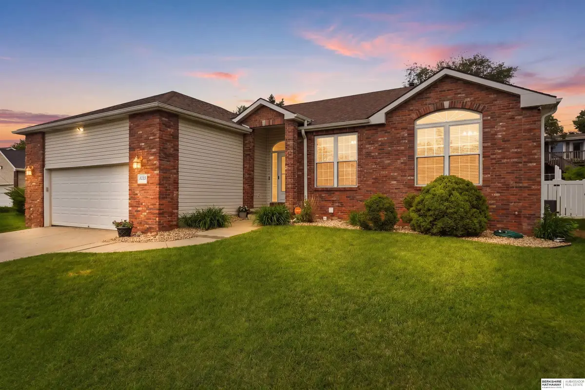 8233 Mackenzie Road, Lincoln, NE 68505 - #1