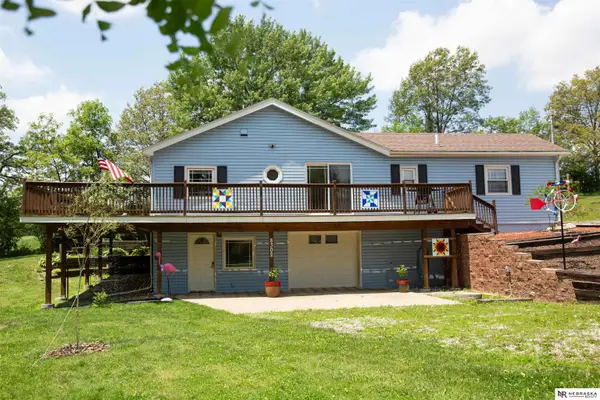8302 Howe Court, Plattsmouth, NE 68048