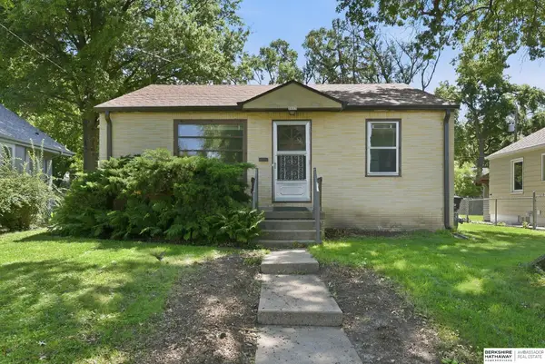 2023 N 65th Avenue, Omaha, NE 68104