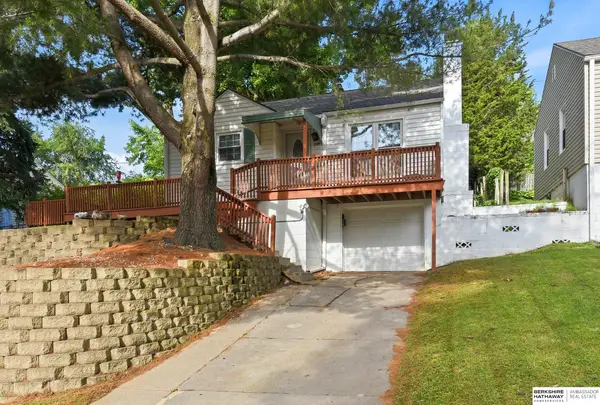 1344 S 52nd Avenue, Omaha, NE 68106