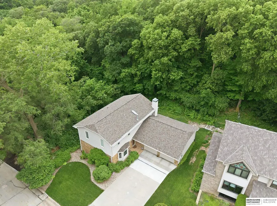 102 Lafayette Lane, Bellevue, NE 68005 - #2