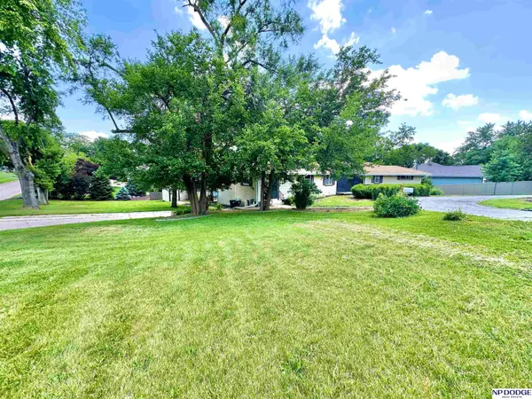 2105 S 120 Street, Omaha, NE 68144
