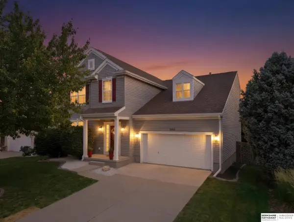 3819 S 190th Street, Omaha, NE 68130