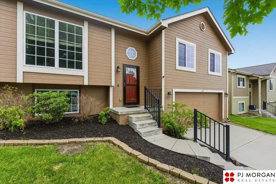 16915 Camden Avenue, Omaha, NE 68116 - #3
