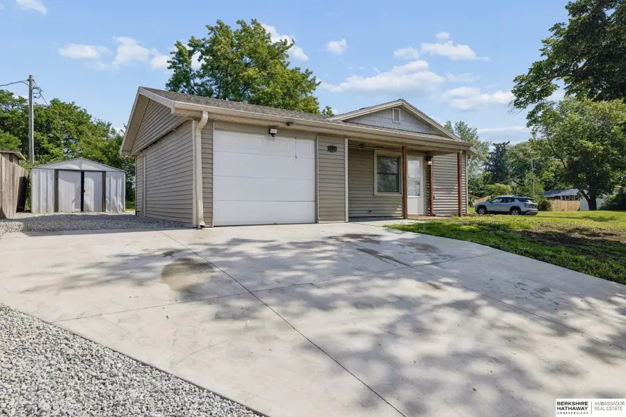 1544 Burnham Street, Lincoln, NE 68502 - #2