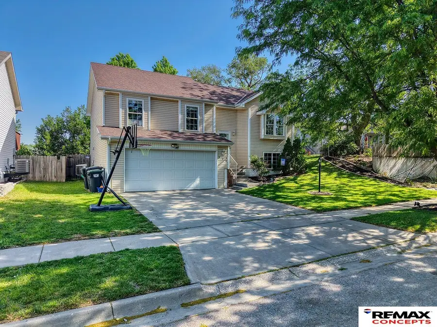 920 W Grassland Place, Lincoln, NE 68522 - #3