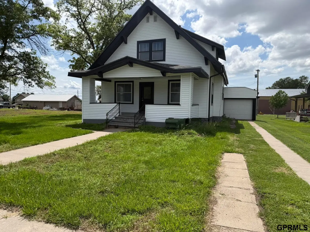 209 S Peach Street, Shickley, NE 68436 - #1