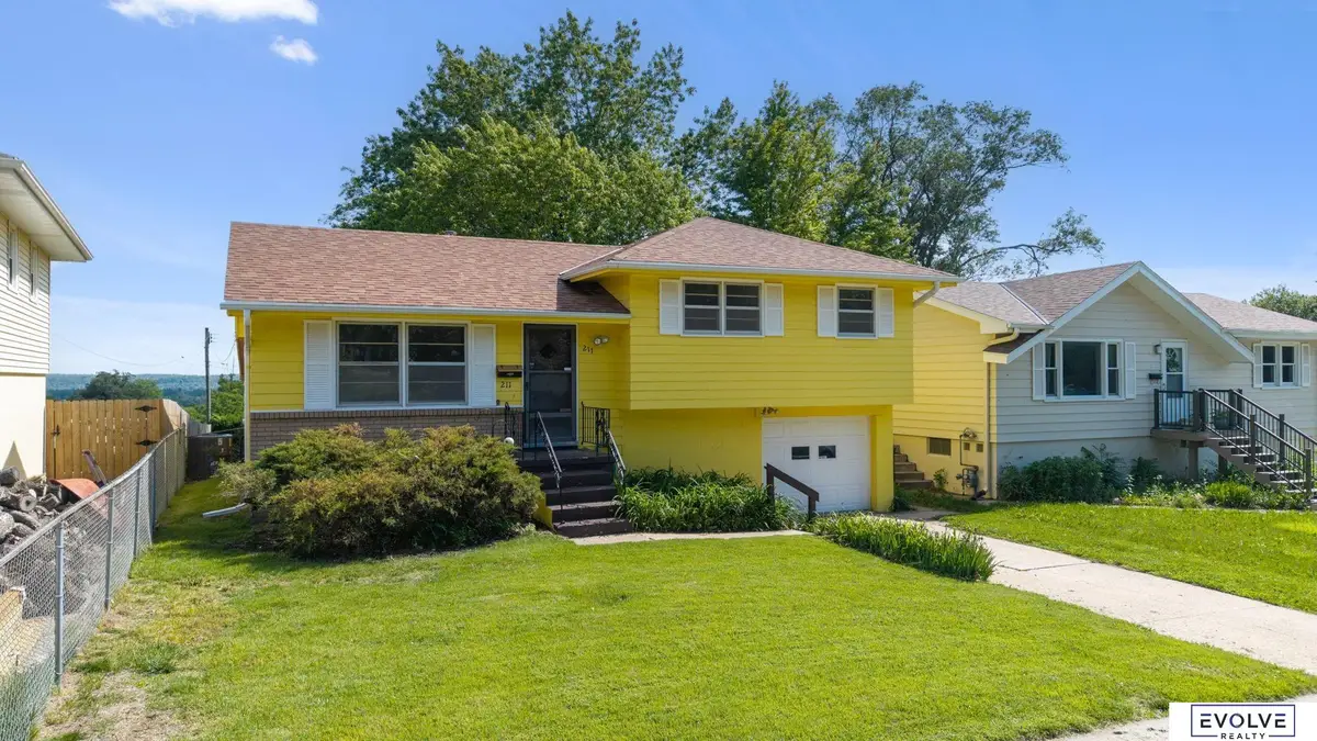 211 Woodland Drive, Omaha, NE 68108 - #1