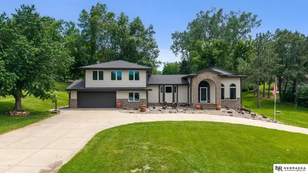 11211 Kentucky Road, Papillion, NE 68133