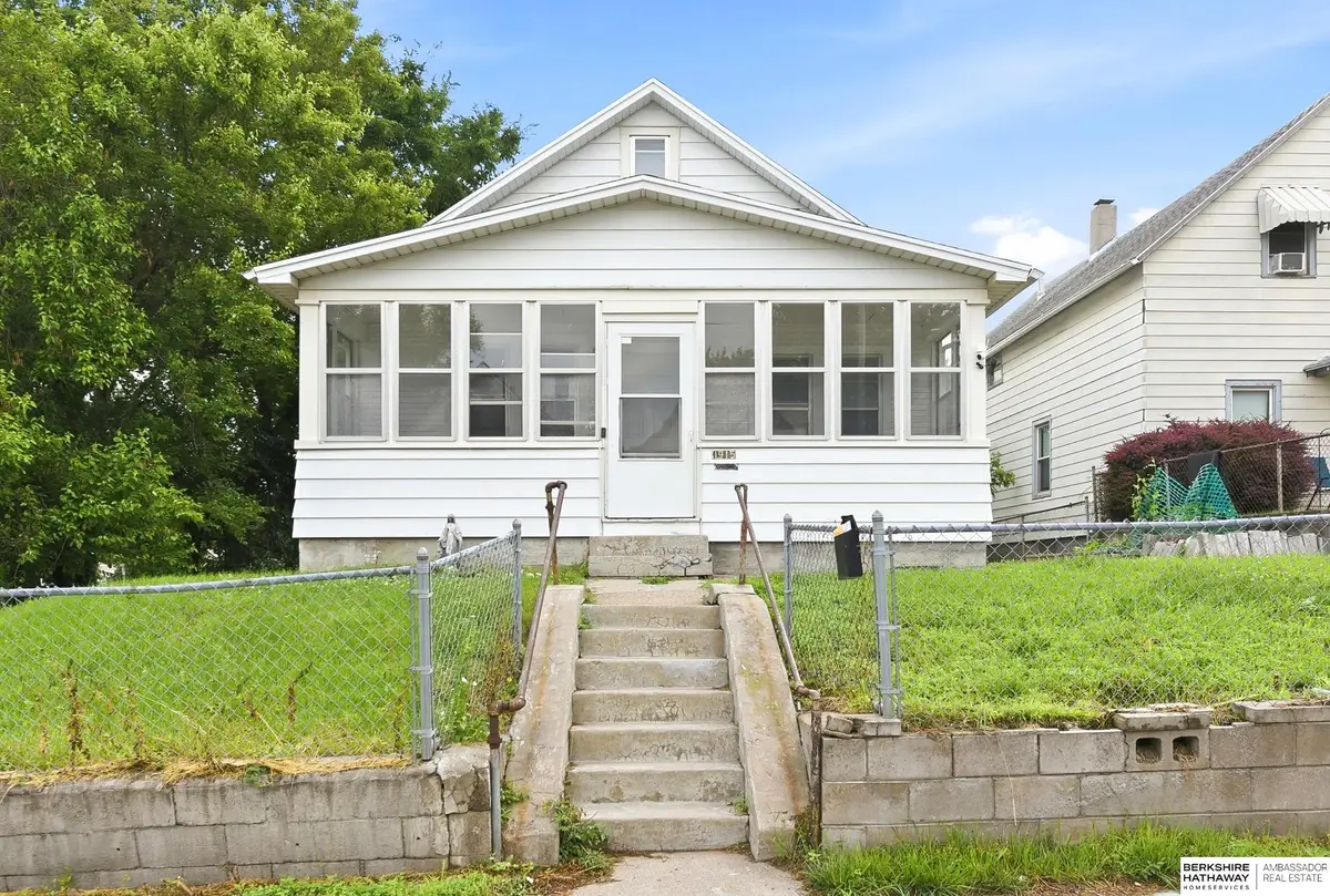 1915 S 11th Street, Omaha, NE 68108 - #1