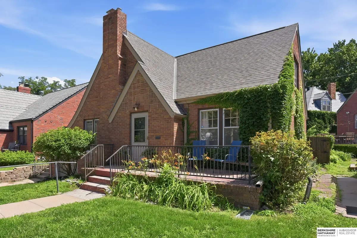 2005 Country Club Avenue, Omaha, NE 68104 - #1
