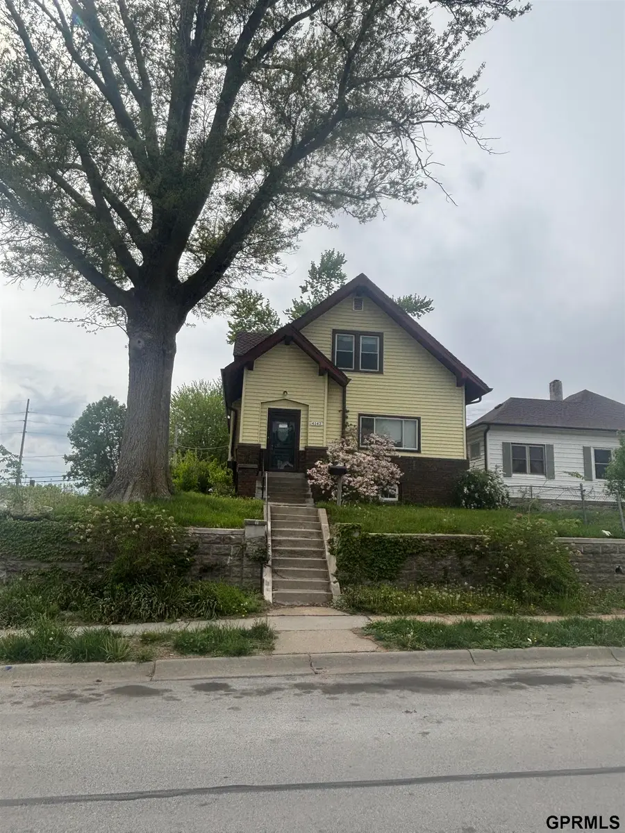 4142 S 12th Street, Omaha, NE 68107 - #3