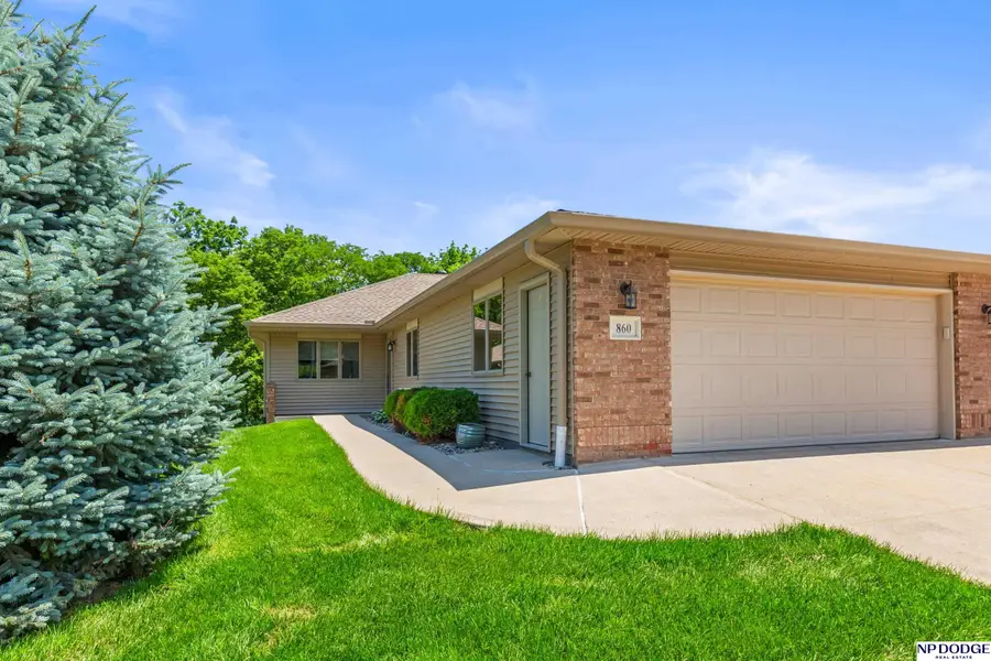 860 Southfork Road, Blair, NE 68008 - #2