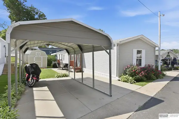 3701 Mckinley Street #12A, Omaha, NE 68112