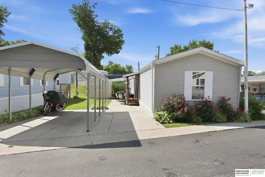 3701 Mckinley Street #12A, Omaha, NE 68112 - #2