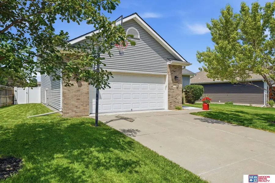 7721 S 81st Street, Lincoln, NE 68516 - #2