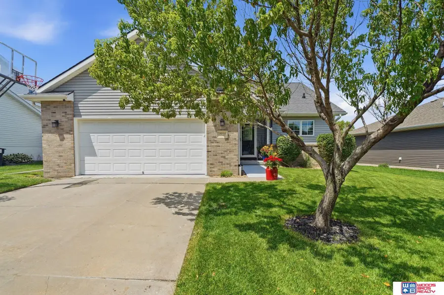 7721 S 81st Street, Lincoln, NE 68516 - #3