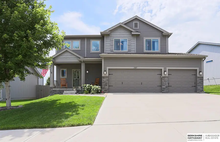18607 Blackwalnut Street, Omaha, NE 68136 - #3