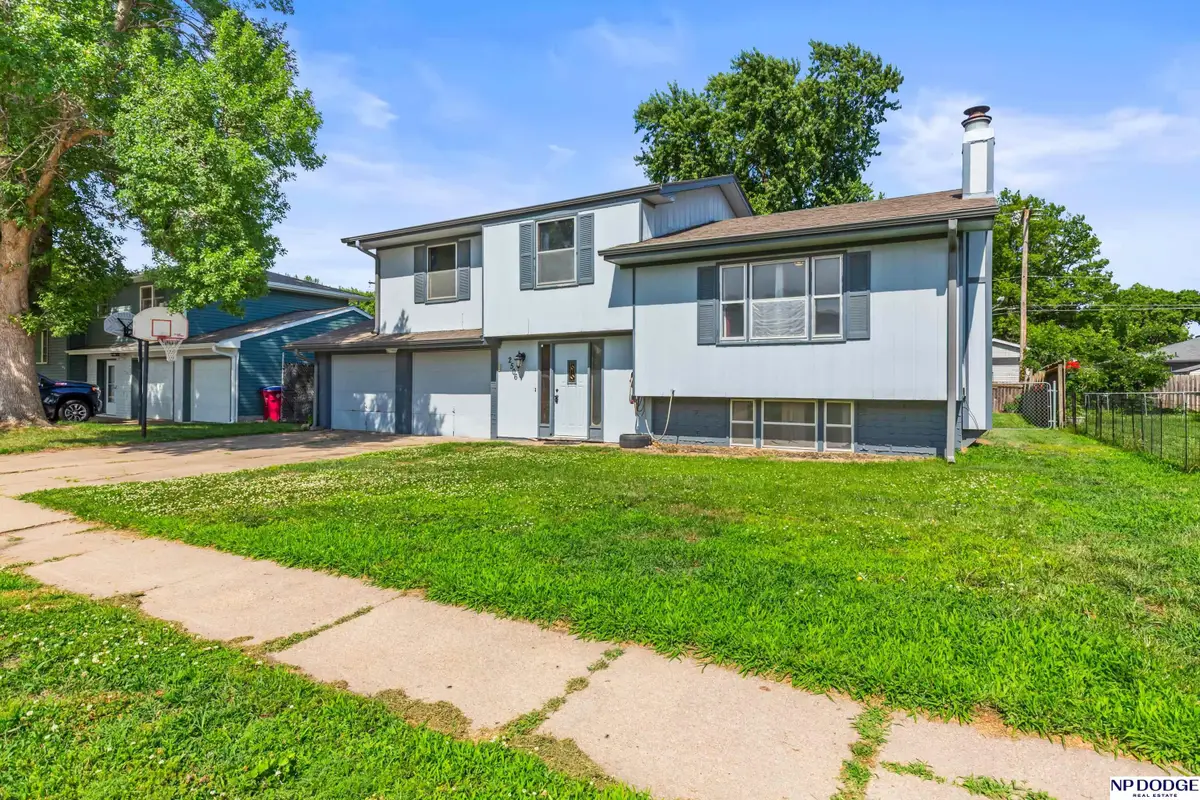 2506 N Wyoming Avenue, Fremont, NE 68025 - #1