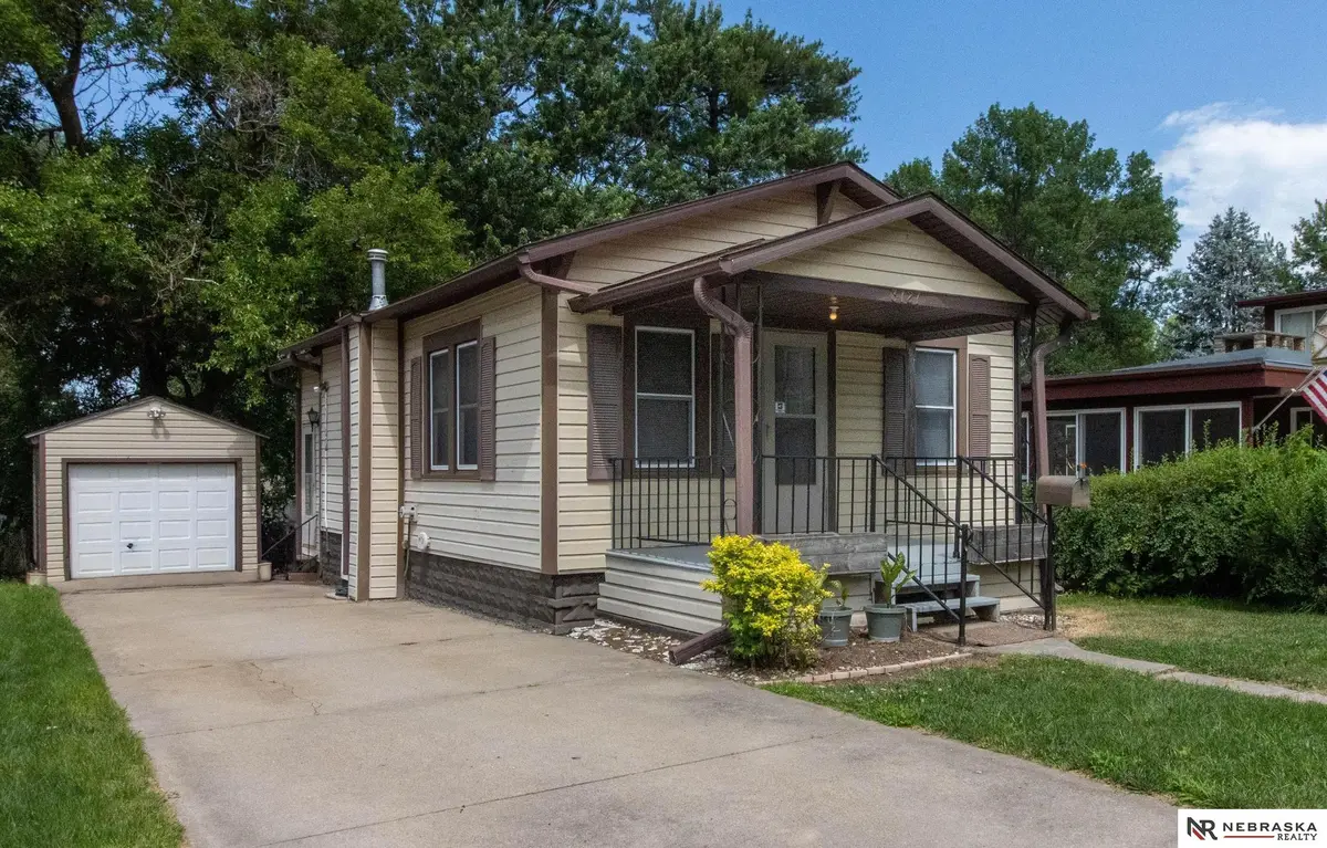 3727 S 16th Street, Lincoln, NE 68502 - #1
