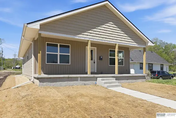 2214 N 26th Street, Omaha, NE 68111