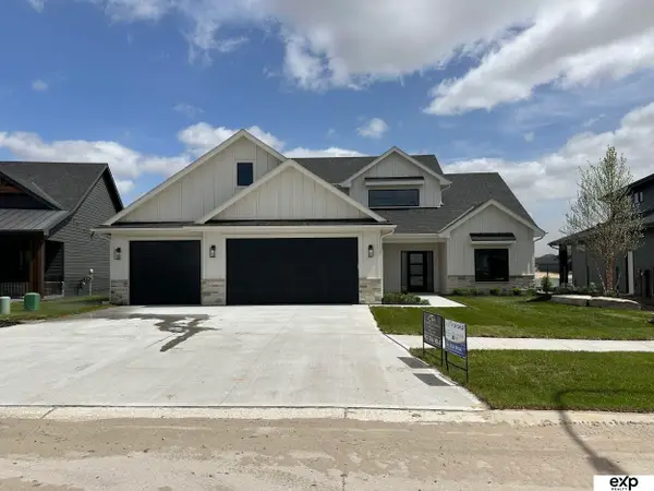 28574 Jessie Circle, Valley, NE 68064