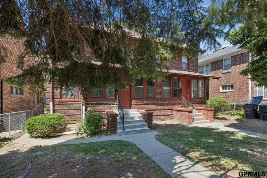 118 N 38 Street, Omaha, NE 68124 - #2