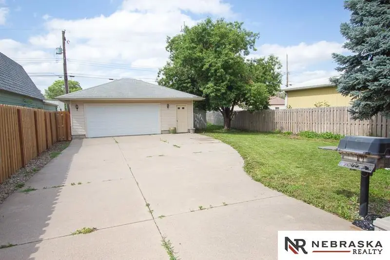 6920 Colfax Avenue, Lincoln, NE 68507 - #3