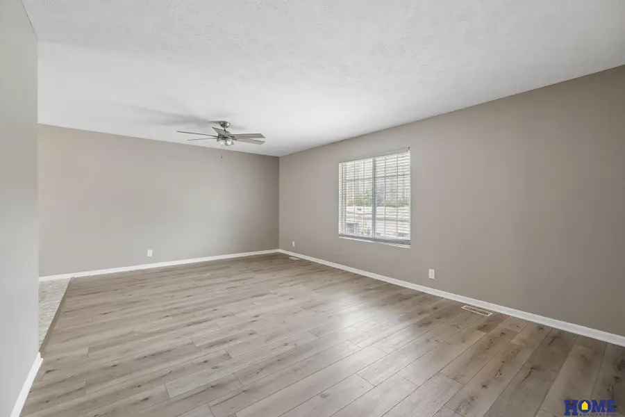 1708 S 6th Street, Lincoln, NE 68502 - #3