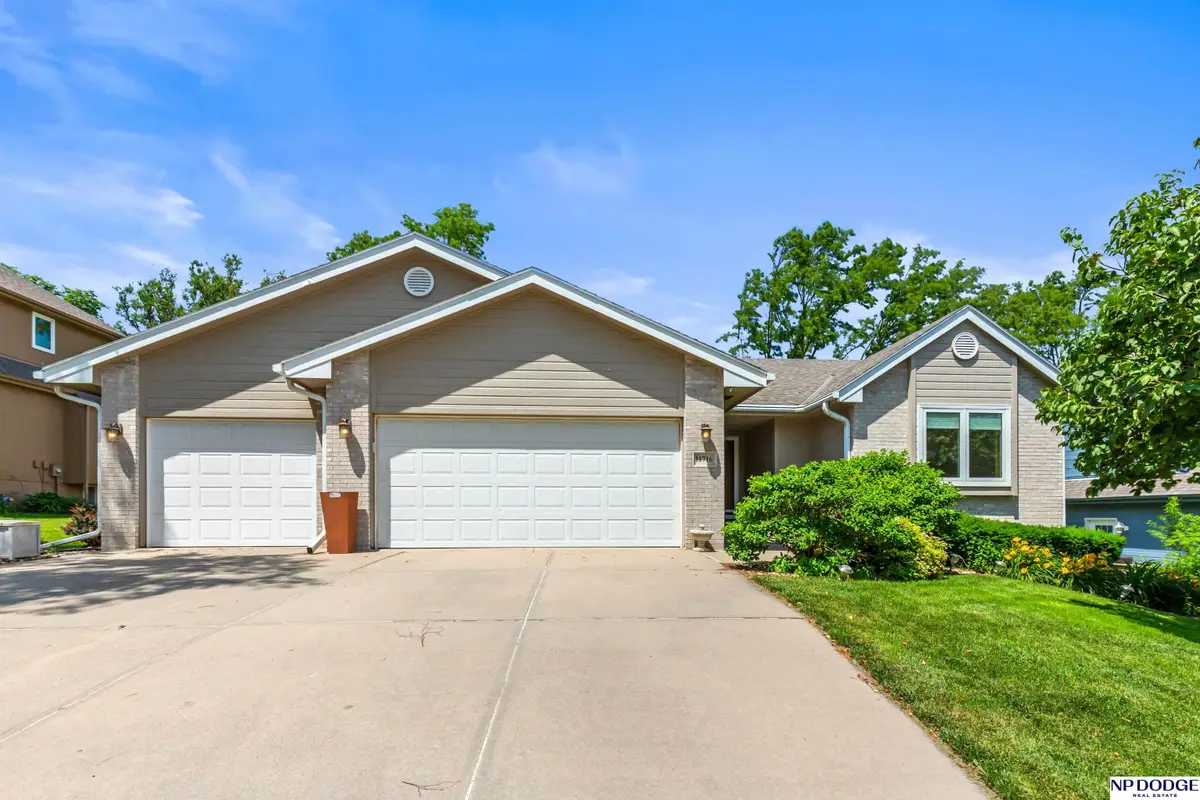 11716 S 53rd Avenue, Bellevue, NE 68133 - #1