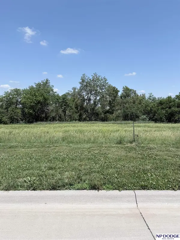 1021 Brickyard Drive, Hooper, NE 68031