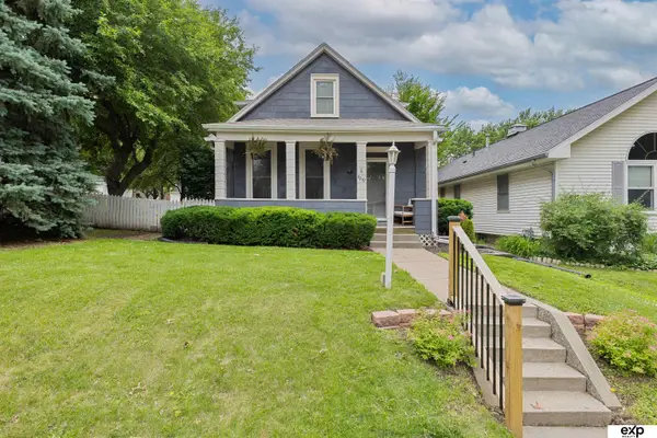 4219 Pierce Street, Omaha, NE 68105